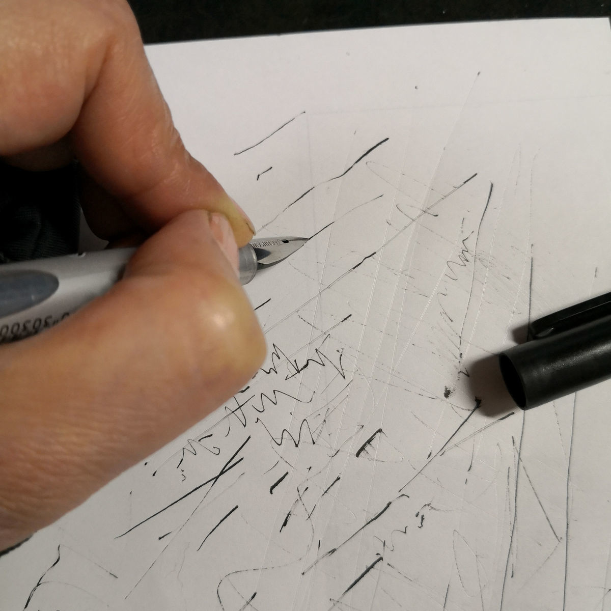 タチカワ スクールG ペンがかすれる、インクが出ない 水彩紙には向かないかも | Real Slow Life